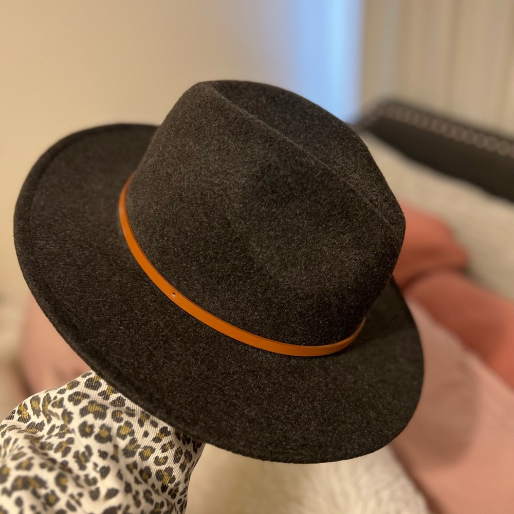 Fedora - Picture 5 of 9